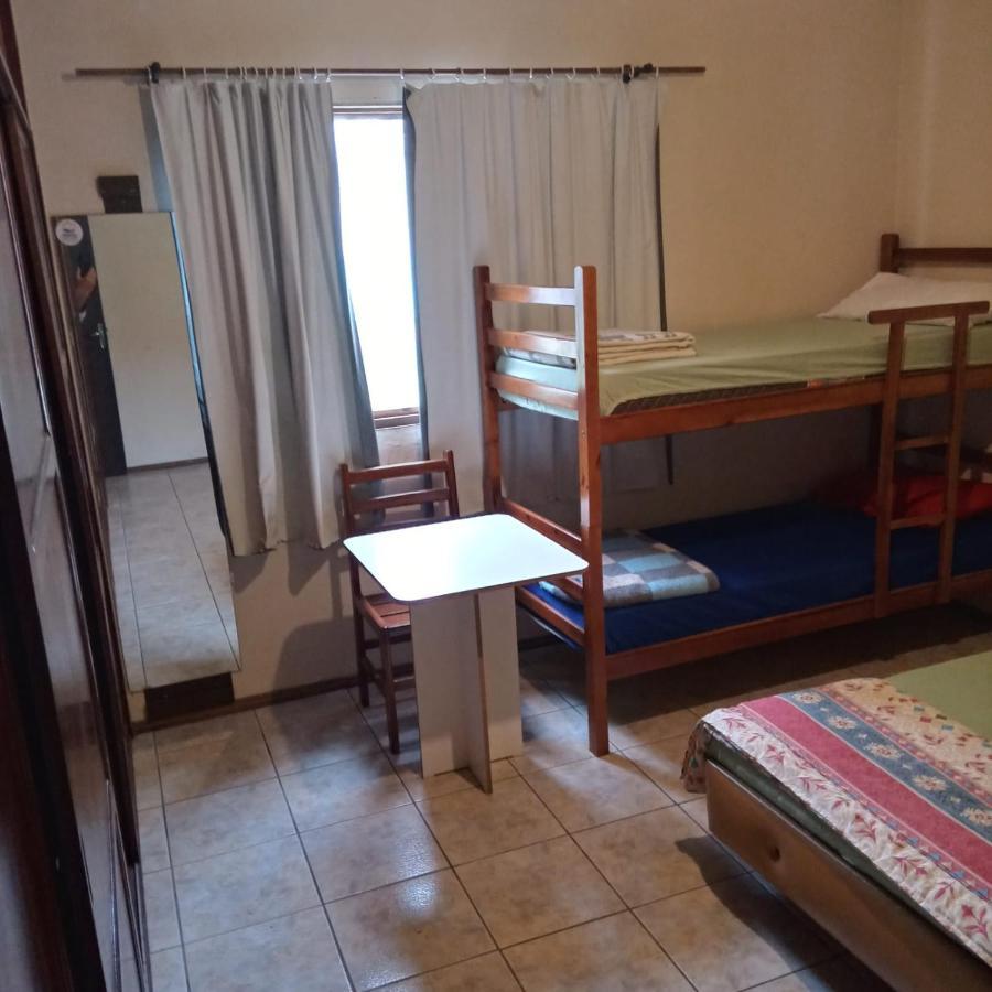 Hostel Casa Da Praia Picarras Bagian luar foto