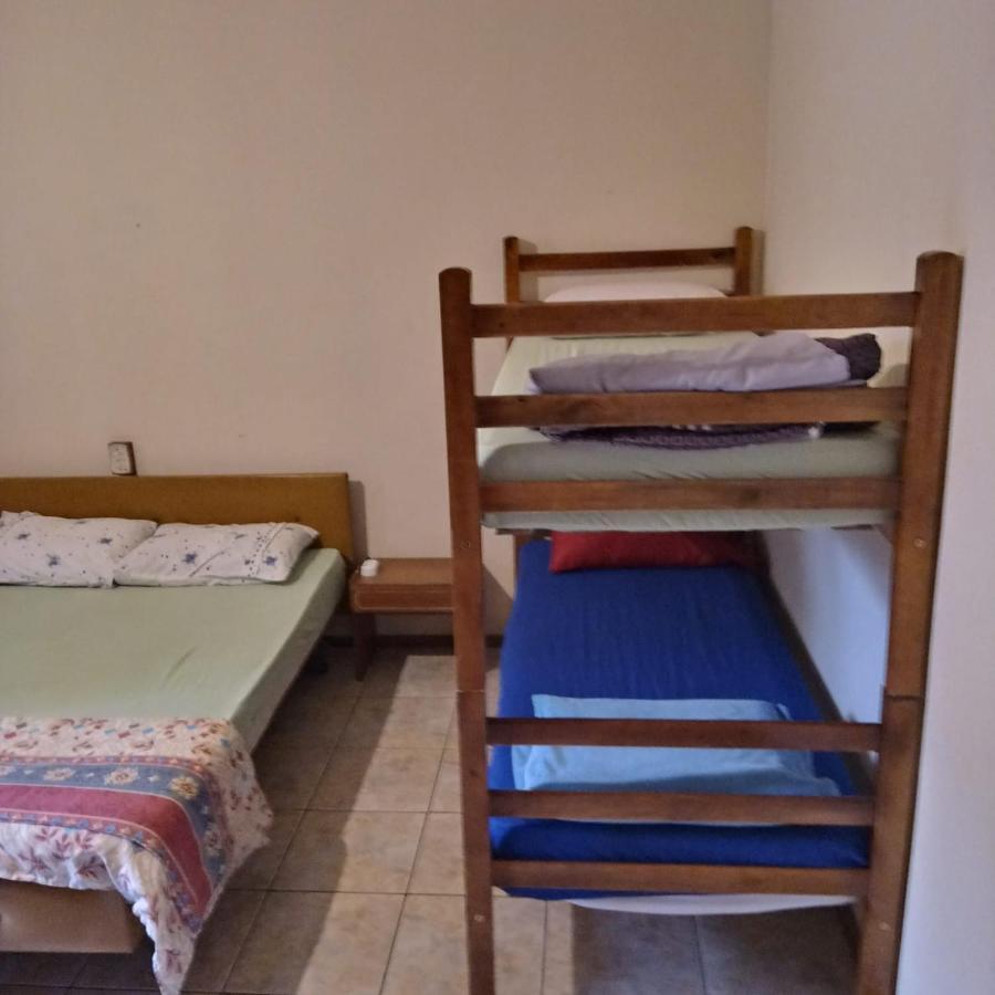 Hostel Casa Da Praia Picarras Bagian luar foto