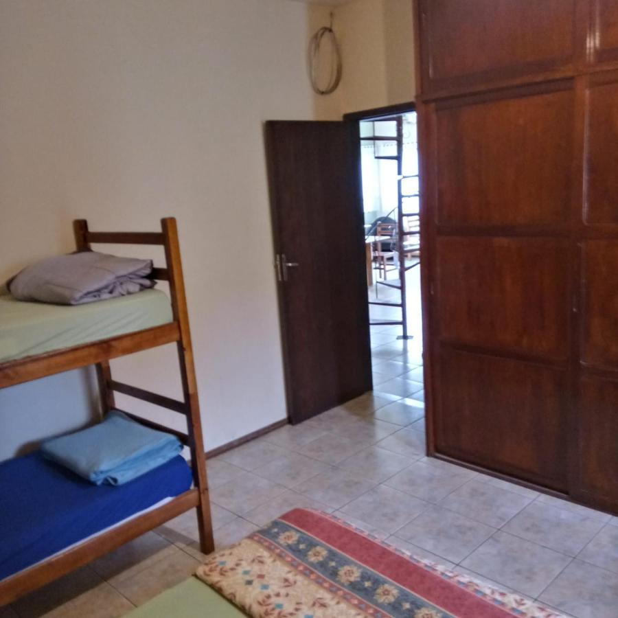 Hostel Casa Da Praia Picarras Bagian luar foto