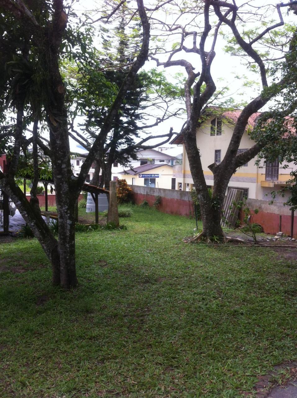 Hostel Casa Da Praia Picarras Bagian luar foto