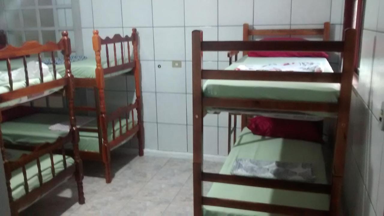 Hostel Casa Da Praia Picarras Bagian luar foto