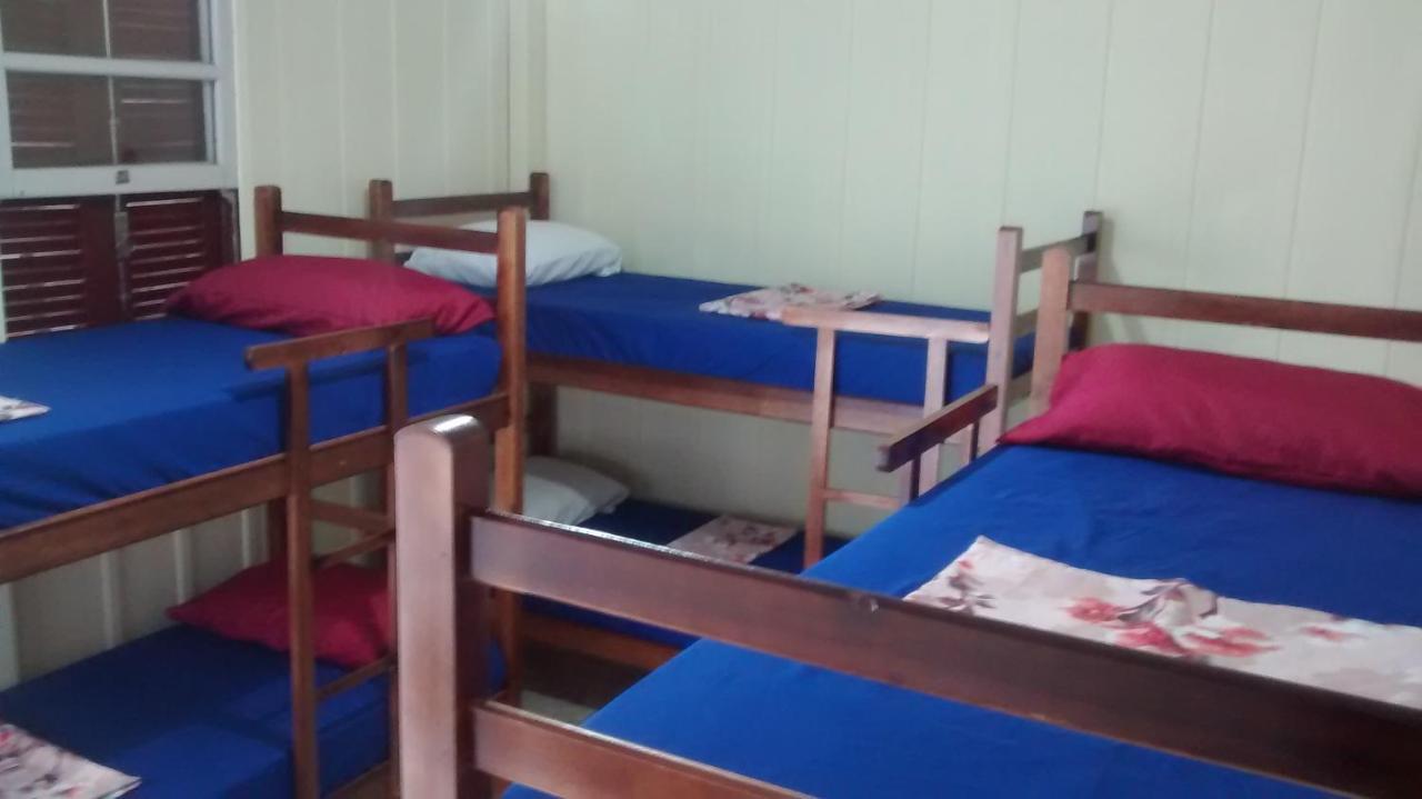 Hostel Casa Da Praia Picarras Bagian luar foto