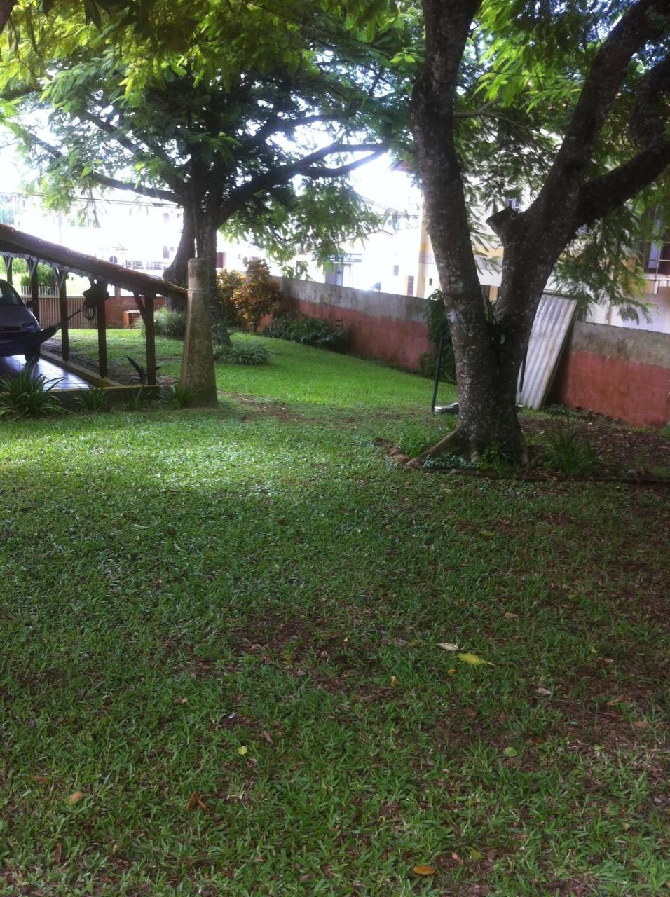 Hostel Casa Da Praia Picarras Bagian luar foto