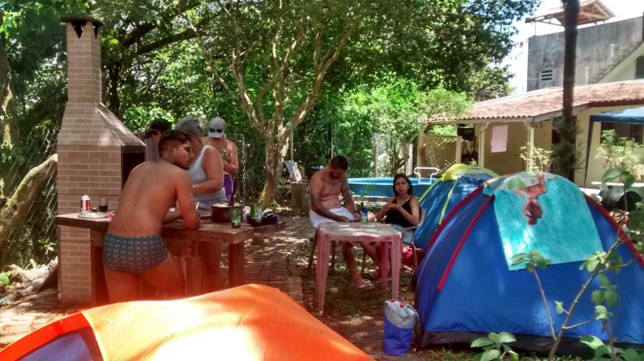 Hostel Casa Da Praia Picarras Bagian luar foto